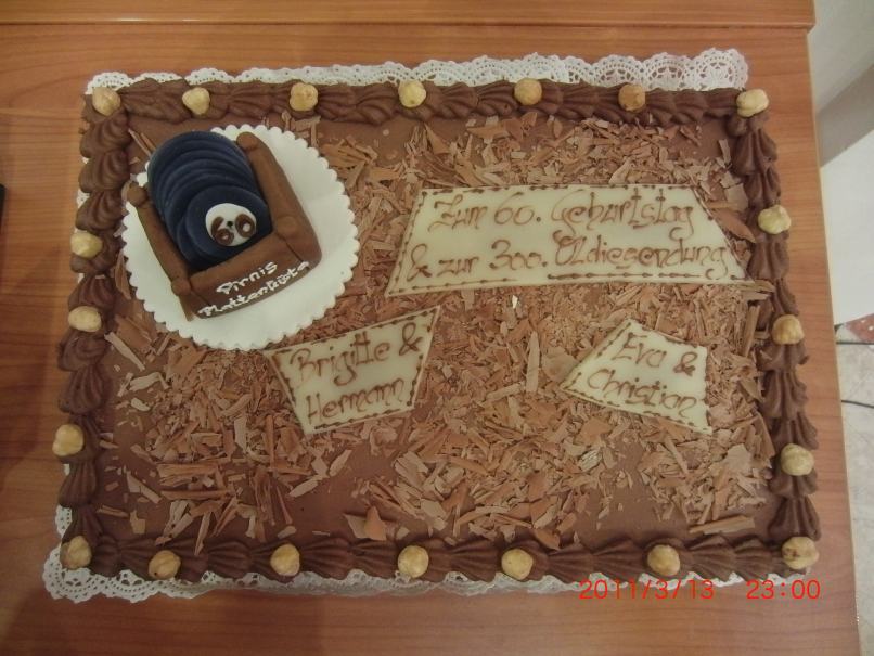 CIMG1081_eine ganz besonders kuenstlerische Torte.jpg